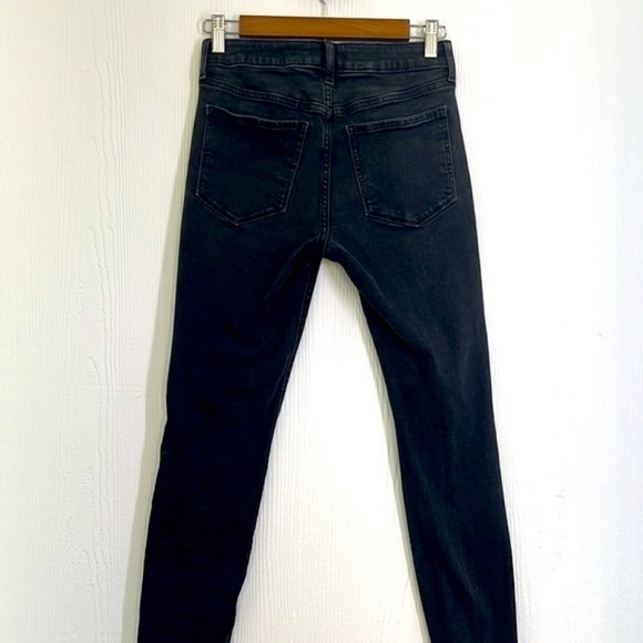 GAP - Y2K Black Stonewash Distressed Denim Jean Legging Size 4 - Picture 11 of 11